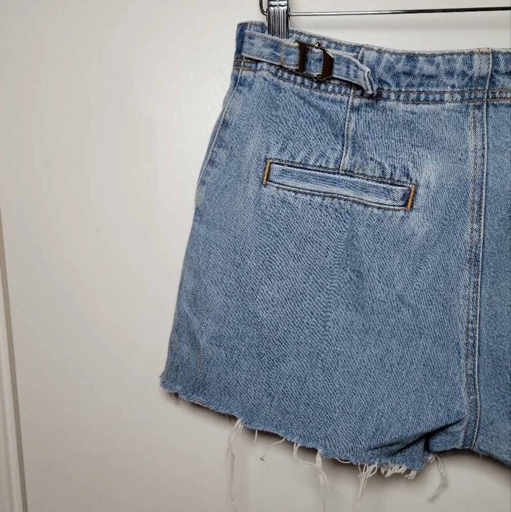 Vintage Levi's 2002 Adjustable Denim Shorts | 100% Cotton | Y2K Levi's | 8